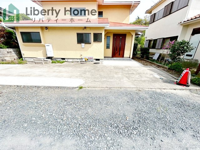 ひたちなか市津田　中古戸建の駐車場