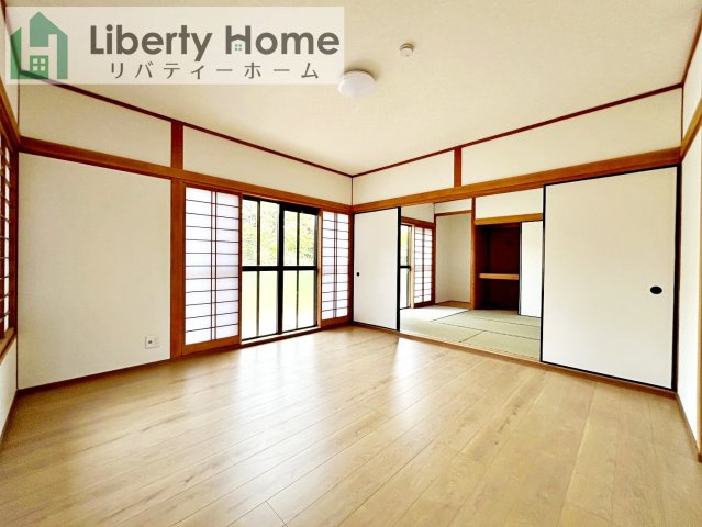 ひたちなか市津田　中古戸建の居間・リビング