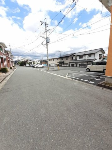 熊本市北区楡木４丁目のアパートの駐車場|カースペースがあります