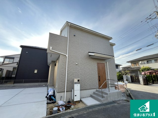 野洲市近江富士　第2期　新築一戸建ての外観|周辺は落ち着いた街並みの住宅地！子育てがしやすい住環境です！気になることがありましたら、お気軽にお問い合わせください！