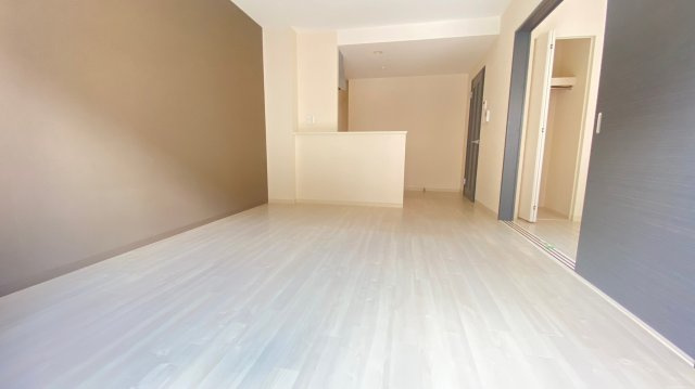 ペルル寺門の内装