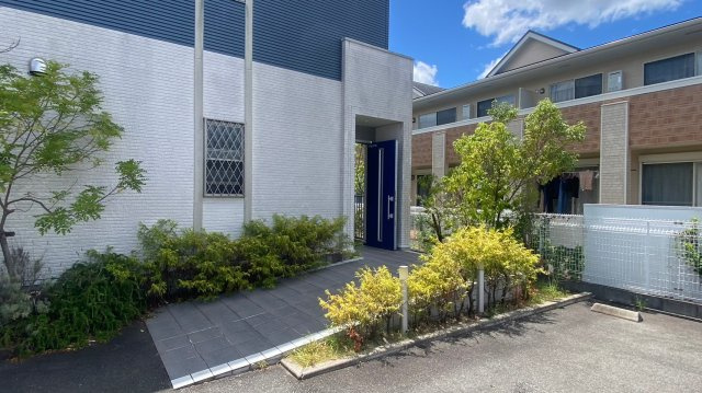 ペルル寺門のエントランス