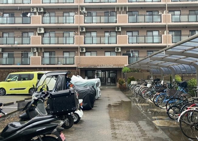 【構造・工法・仕様】 | センチュリー八王子ひよどり山 | ＳＲＣ造は強度や耐震性の面でもRC造と比べて優れています。そのため、10階建以上の高層または超高層マンションなどの建築にも多く採用されています。柱や梁などのサイズが小さくても高い耐震性を確保できます。