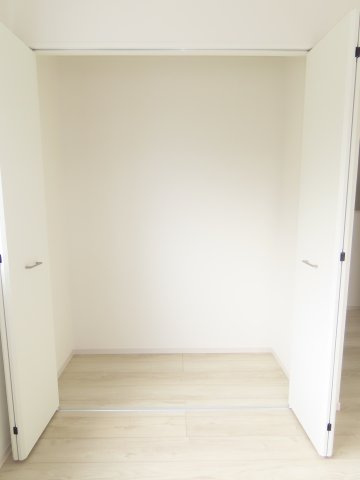 坂戸市柳町新築戸建の収納