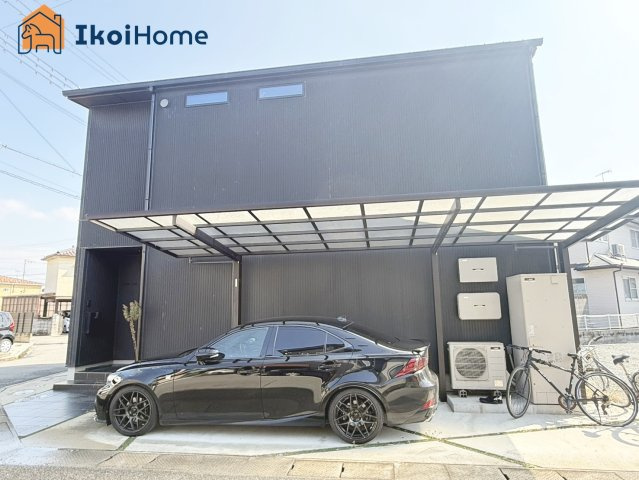明石市大久保町西島　中古戸建の駐車場|●年中無休：見学時間9:00～20:00・当日予約可●お駐車場2台可。カーポート付きで雨の日も安心