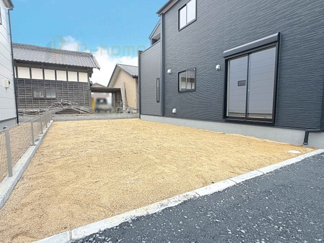 ひたちなか市阿字ヶ浦町　新築戸建て　1号棟の庭|広々としたお庭でお家時間を満喫！お子様の遊び場やガーデニングスペースに♪