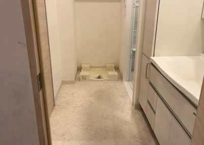 【脱衣所】 | ミオカステーロ八王子Ⅱ | 洗面脱衣所は「体を綺麗に整える場所」という目的と役割を持っています。そして便利で使い勝手のいい「体を綺麗に整える場所」にするためには、配置や動線、照明や収納計画をしっかりと検討しておく必要があります。