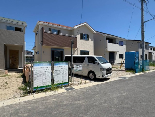 新築戸建　岐阜市東鶉5丁目　全５区画分譲の外観|「現地（2026年8月6日）撮影」　　
■全体写真　
■ヤマダ不動産　株式会社リライフ　