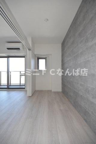 セレニテフラン難波の寝室