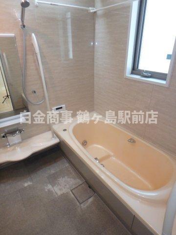 坂戸市にっさい中古戸建の浴室