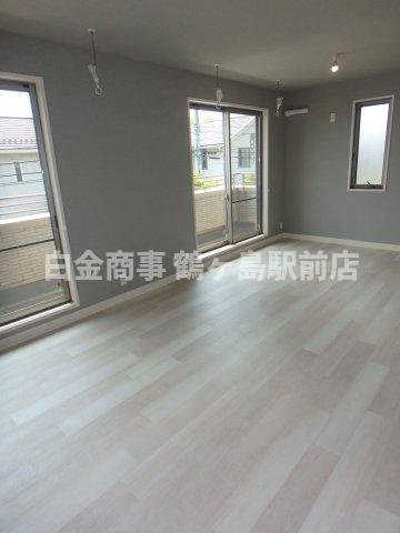 坂戸市にっさい中古戸建の洋室