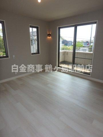 坂戸市にっさい中古戸建の洋室