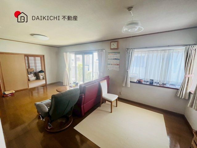 【居間・リビング】 | 加須市騎西　中古戸建　