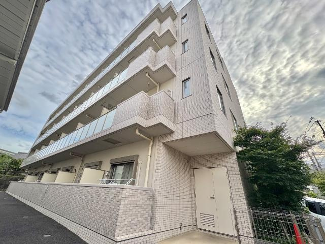 フローラ小石川の外観