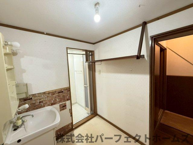 長尾元町3丁目戸建の内装|内装もきれいです