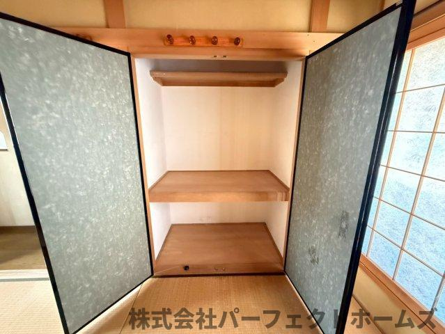 長尾元町3丁目戸建の収納|こまごまとしたものを収納できそうですね