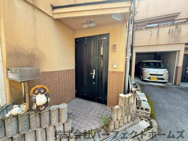 長尾元町3丁目戸建のエントランス