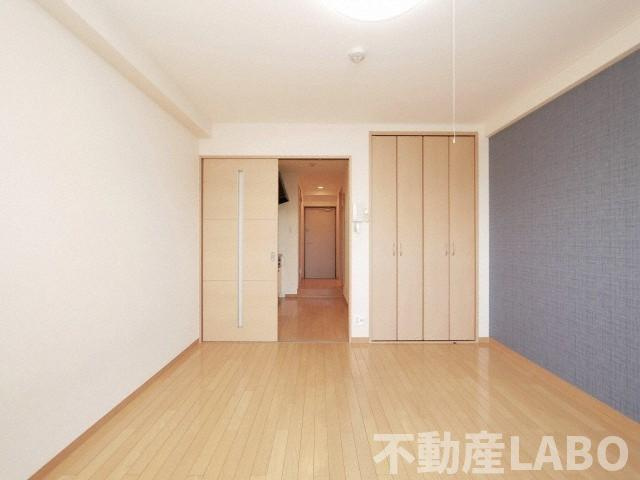 クィーンライフ勝山北の寝室