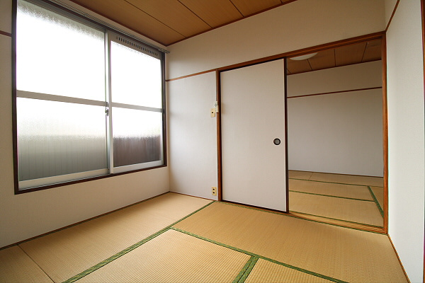 【寝室】