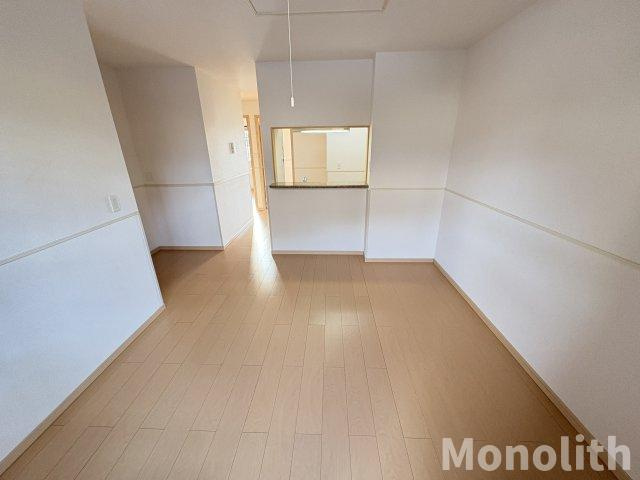 ホワイトハウスⅢの居間・リビング