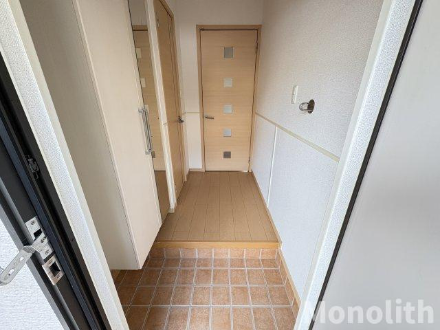 ホワイトハウスⅢの玄関