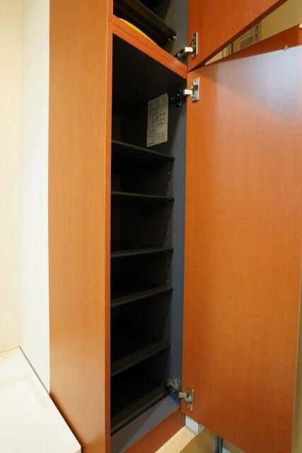 バーミープレイス都立大学の収納