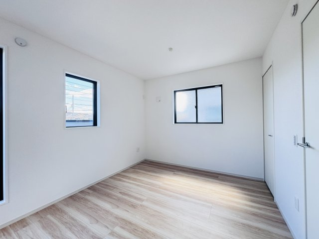 柏市花野井新築戸建【田中小学校:5分】の洋室|4.9帖洋室