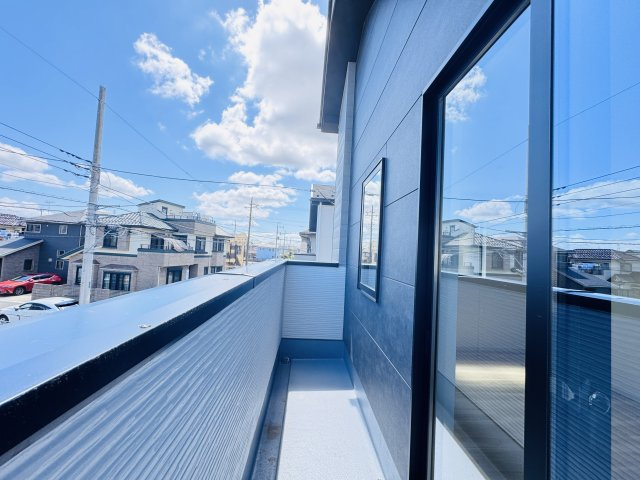 柏市花野井新築戸建【田中小学校:5分】のバルコニー|北側バルコニー