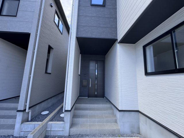柏市花野井新築戸建【田中小学校:5分】のエントランス|エントランス