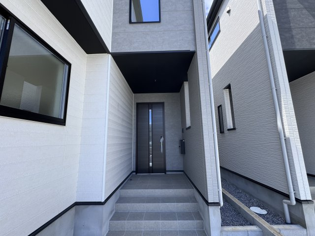 柏市花野井新築戸建【田中小学校:5分】のエントランス|エントランス