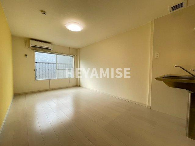 サンシュエットの居間・リビング|※反転間取りのお部屋の画像です※現況を優先します