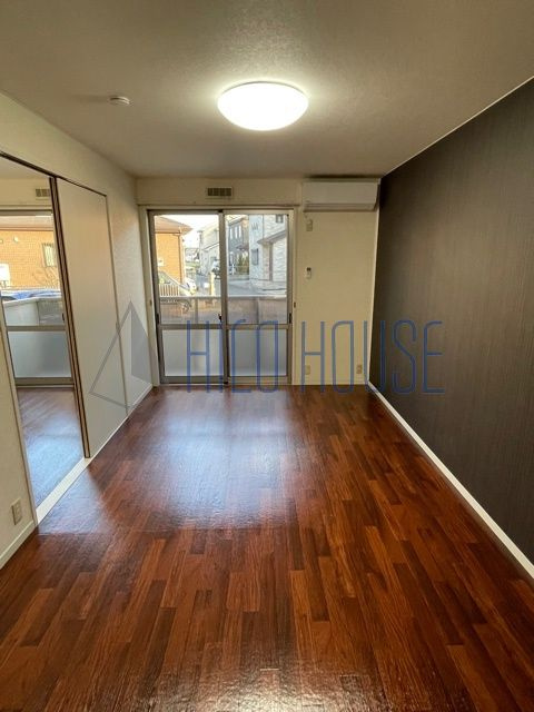 ソレイユ・メゾンＢの居間・リビング