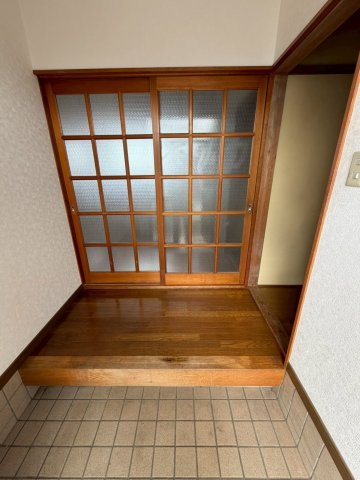 【玄関】