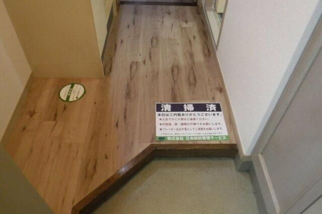 プライム池袋の玄関