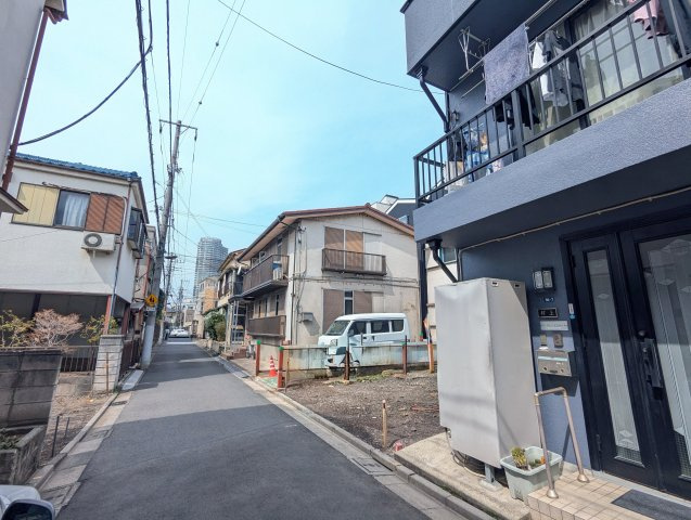 墨田区押上３丁目建築条件付売地の前面道路含む現地写真