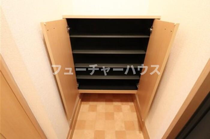 リヴィエールの玄関