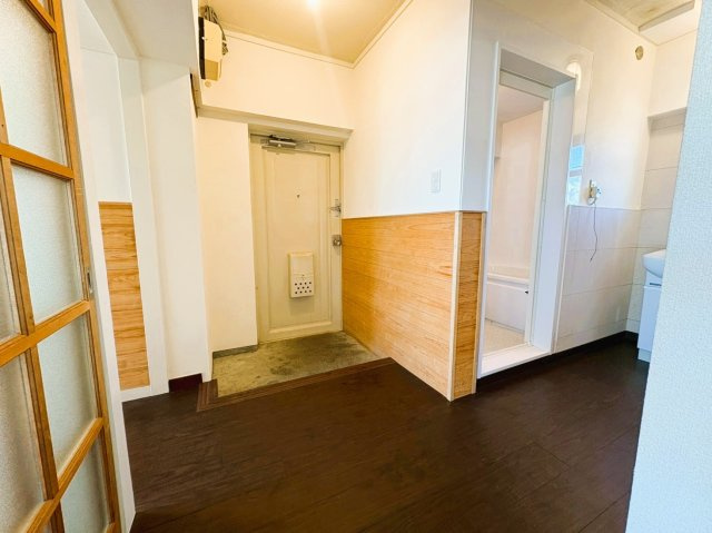 みさと団地8街区3号棟の玄関|毎日通る玄関はこちらです