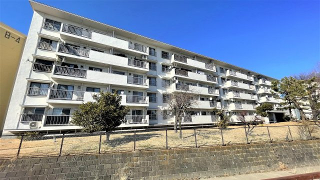 みさと団地8街区3号棟の外観|外観です