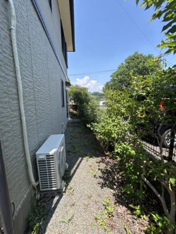 高知市大谷公園町　中古一戸建ての庭|光と風が通る、ゆとりある外まわり空間