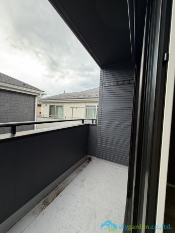 厚木市及川第6　新築戸建　全1棟1号棟のバルコニー
