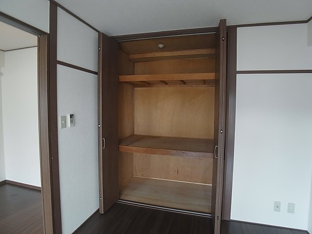 中道グリーンハイツの収納|各部屋に収納スペース完備