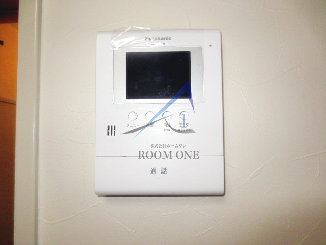 シャルム沢井のセキュリティ|モニター付きインターホンです。