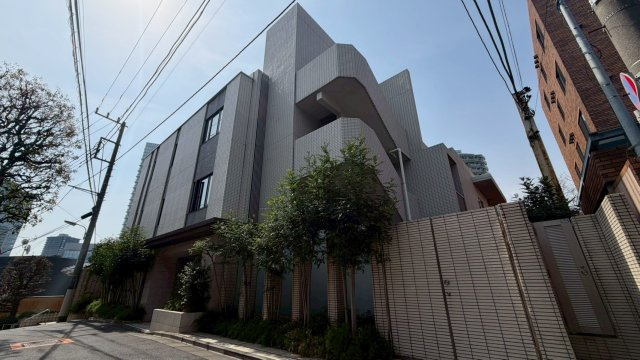 オープンレジデンシア目黒花房山の外観|花房山の高台に存する立地です(2026.03.22撮影)