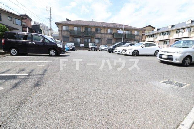 メゾン リヴェールの駐車場|駐車場