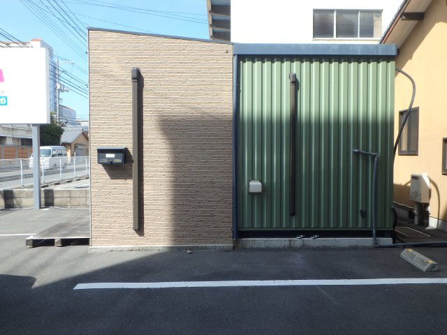 美和1丁目　倉庫・駐車場の外観
