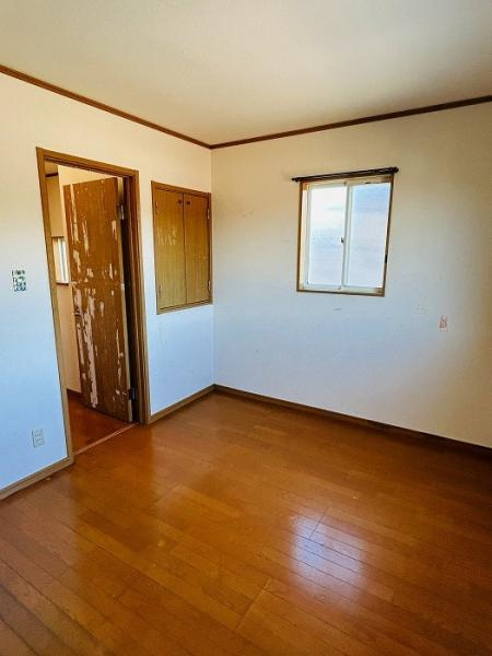 愛知郡東郷町春木台５丁目の中古一戸建の洋室