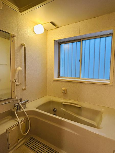 愛知郡東郷町春木台５丁目の中古一戸建の浴室|「浴室」クリーニング済みです。