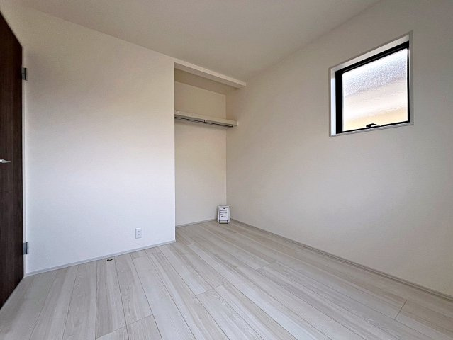 新築戸建・新築建売　福島市大森鶴巻第2　大森小・信夫中の洋室|落ち着きのある空間で自分だけのプライベートな時間をお過ごしください！