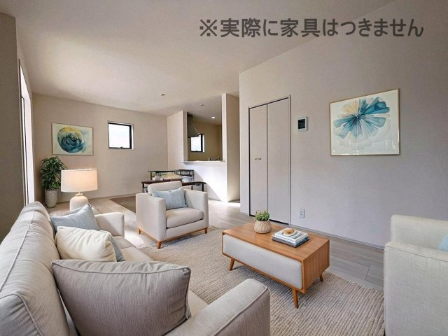 新築戸建・新築建売　福島市大森鶴巻第2　大森小・信夫中の居間・リビング|画像はバーチャルホームステージングの加工による演出で、実際の家具は付きません。