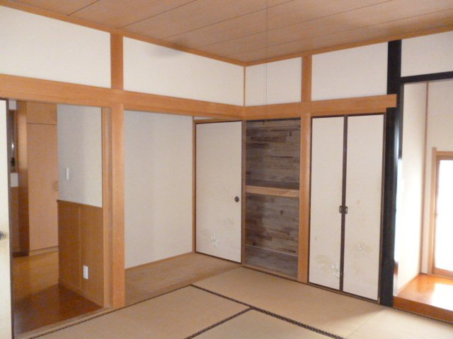 黒川の貸家の収納|1階和室収納